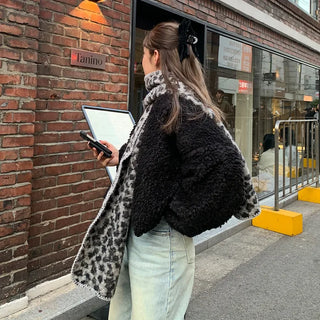 V-neck boa open jacket