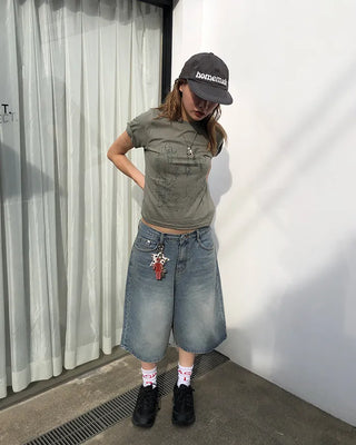 Tattoo illustration semi-cropped half t-shirt