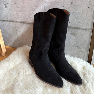 Suede pointed-toe half boots