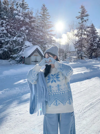Snowflake Nordic Pattern Knit