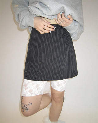 Waist frill lace half leggings