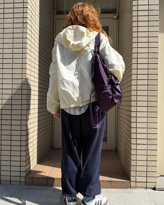 Wide-leg sweatpants with elastic waistband