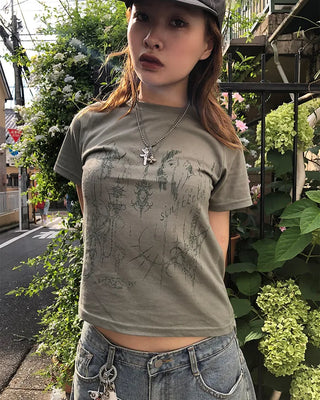 Tattoo illustration semi-cropped half t-shirt