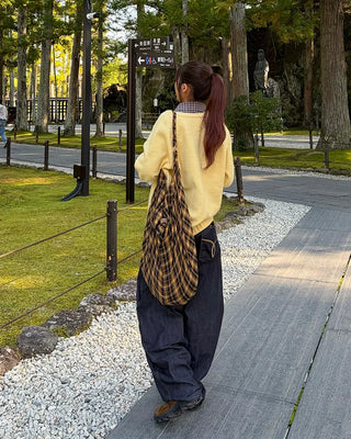 V-neck ribbed hem loose sweater