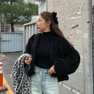 V-neck boa open jacket