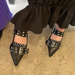 Belted pointed flat shoes