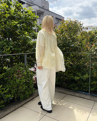 Side-tuck flap hip pocket easy pants