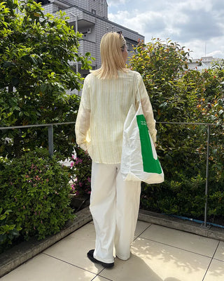 Side-tuck flap hip pocket easy pants