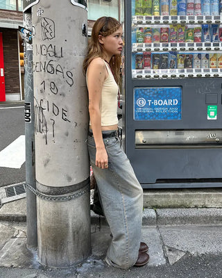 Maddie Beard Wash Wide Jeans