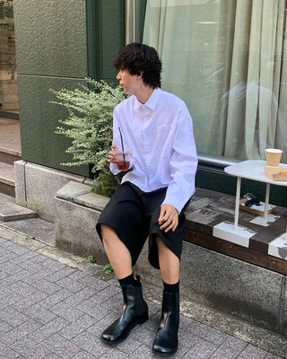Simple semi-cropped fit shirt