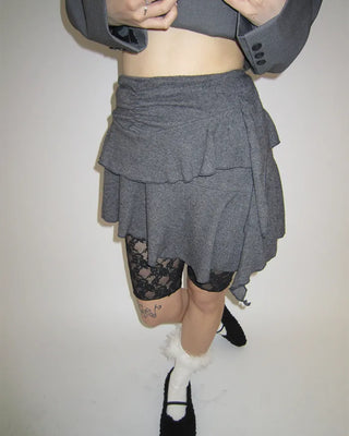 Waist frill lace half leggings