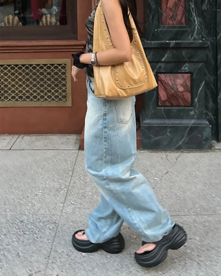 Volume high-soled flip-flops