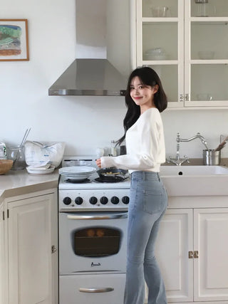 Milky V-neck knit cardigan