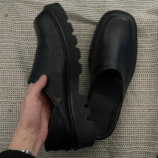 Square-line black loafers