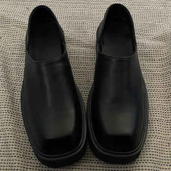 Square-line black loafers