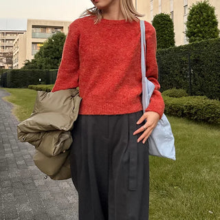 Round cropped knit