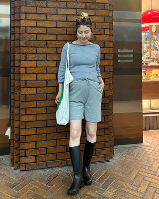 Easy High-Waisted Ribbed Shorts