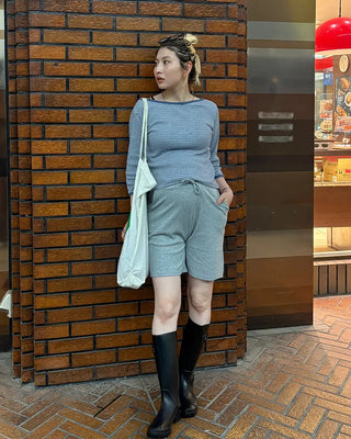 Easy High-Waisted Ribbed Shorts