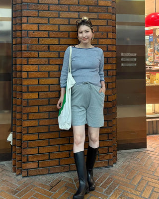 Easy High-Waisted Ribbed Shorts