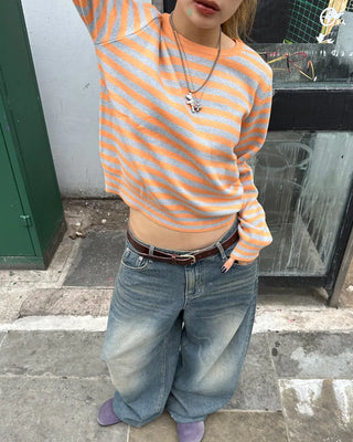 Round neck striped ribbed hem knit
