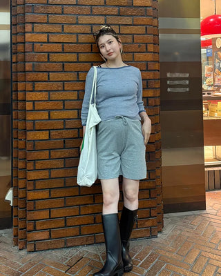 Easy High-Waisted Ribbed Shorts