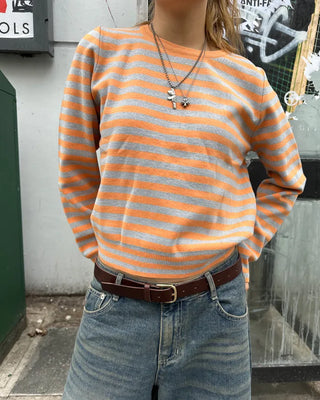 Round neck striped ribbed hem knit