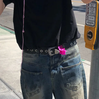 Basic eyelet belt