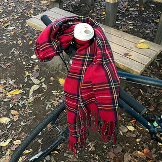 Checkered pattern muffler
