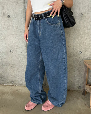 Pigmented Wide Curve Jeans