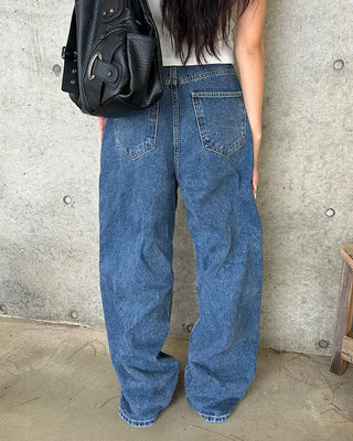 Pigmented Wide Curve Jeans