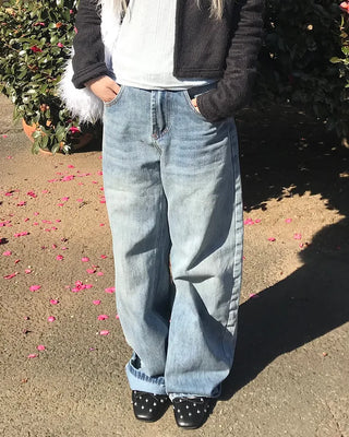 Semi-wide denim pants