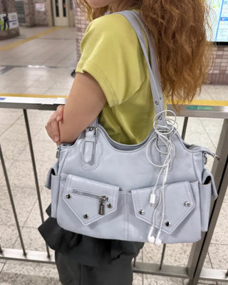 Multi-pocket casual shoulder bag