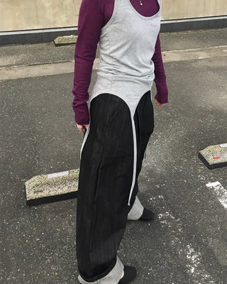 Center-tuck rigid baggy jeans