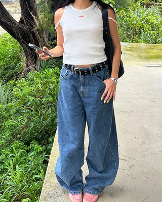 Pigmented Wide Curve Jeans