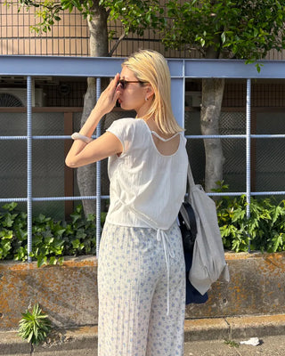 French Sleeve Open Back Wrinkle Blouse