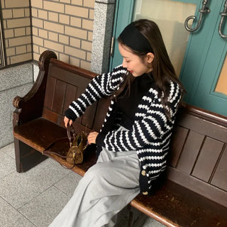 Wave Border Cardigan