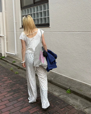 French Sleeve Open Back Wrinkle Blouse