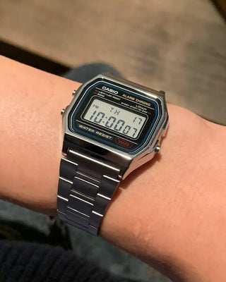 Basic Square Metal Handwatch