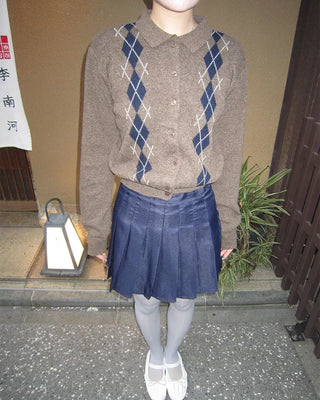 Simple pleated mini skirt
