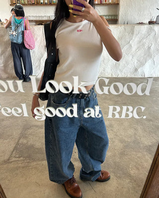 Pigmented Wide Curve Jeans