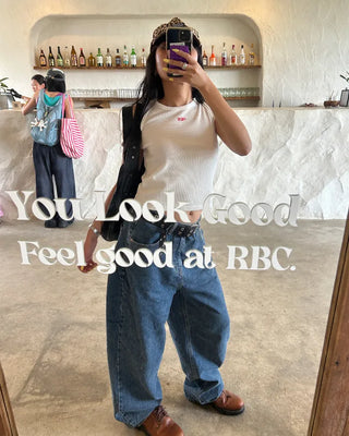 Pigmented Wide Curve Jeans