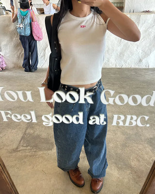 Pigmented Wide Curve Jeans