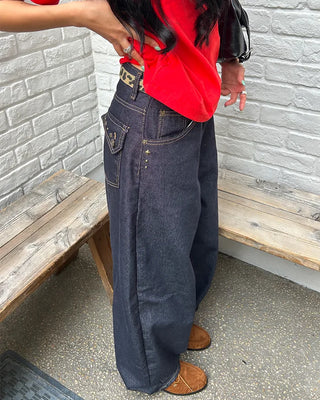 Hip studded flap pocket rigid balloon jeans