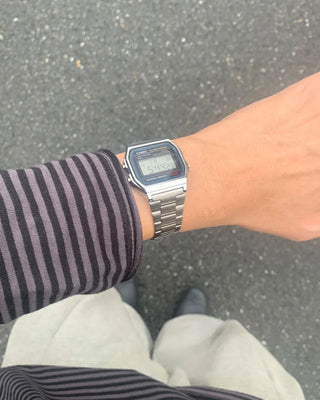 Basic Square Metal Handwatch
