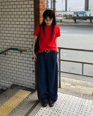 Backbanding Denim Pants
