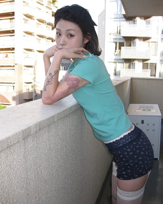 Wide Lace Waist Flower Rib Shorts