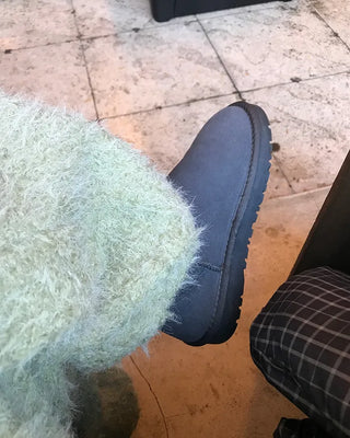 Short sheepskin boots