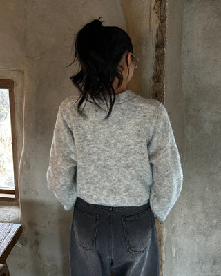 Wool V-neck button cardigan