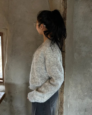 Wool V-neck button cardigan