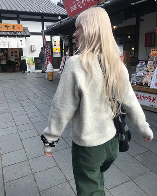 Round neck raglan knit